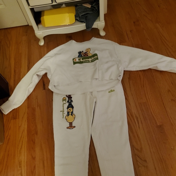 Champion x Seasme Street Set - Picture 4 of 16